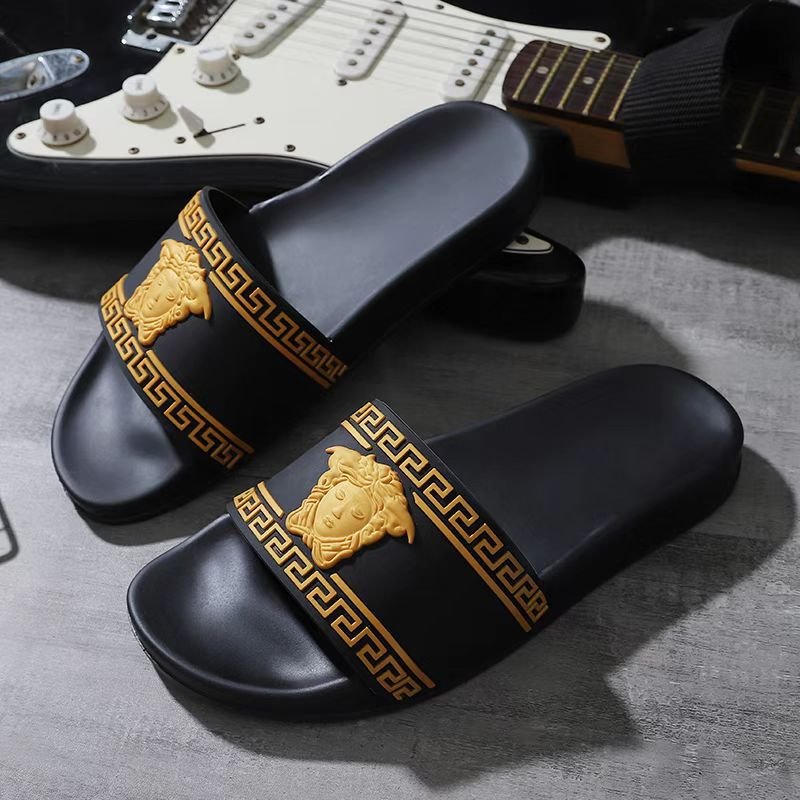 2023 Brand Slippers Men Sandals Slippers Male Rubber Men Slides Sandals Beach Men Plus Size