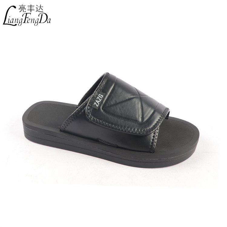 Manufacture Wholesale Non-slip Summer outdoor Men's Slippers Custom Logo PVC Sandals For Men heel protection