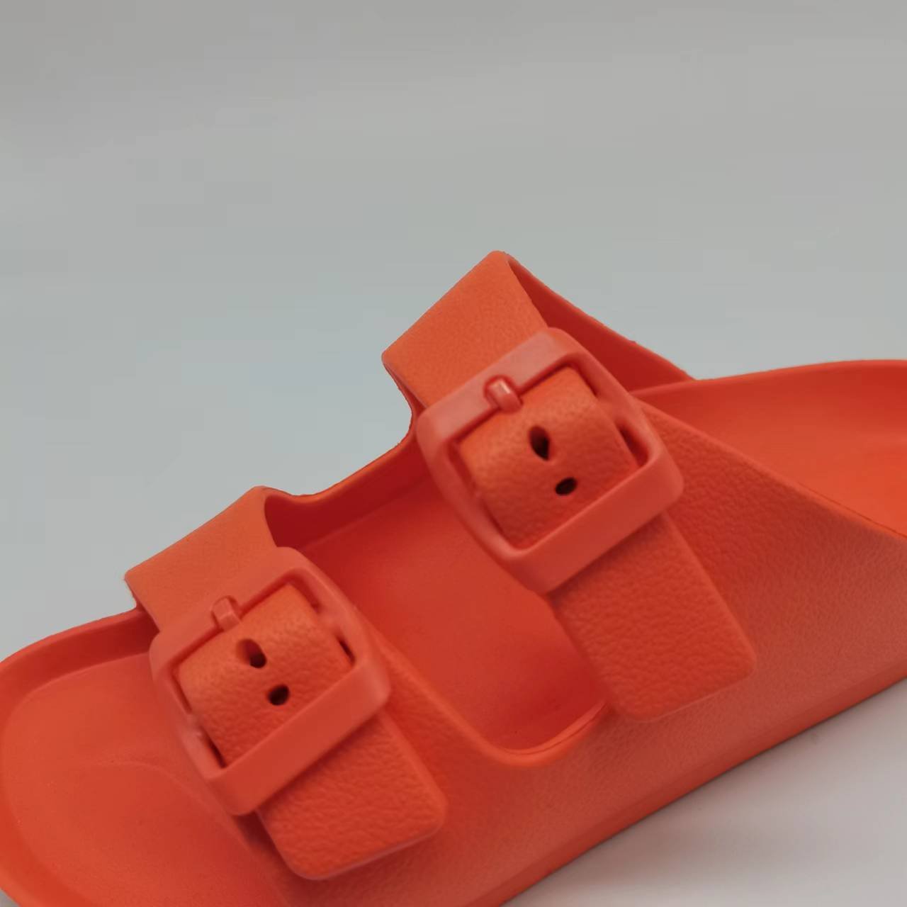 Adjustable Slip on Eva Double Buckle Children Sandale Slides Slippers for Women Open Toe Summer Cloud Slippers