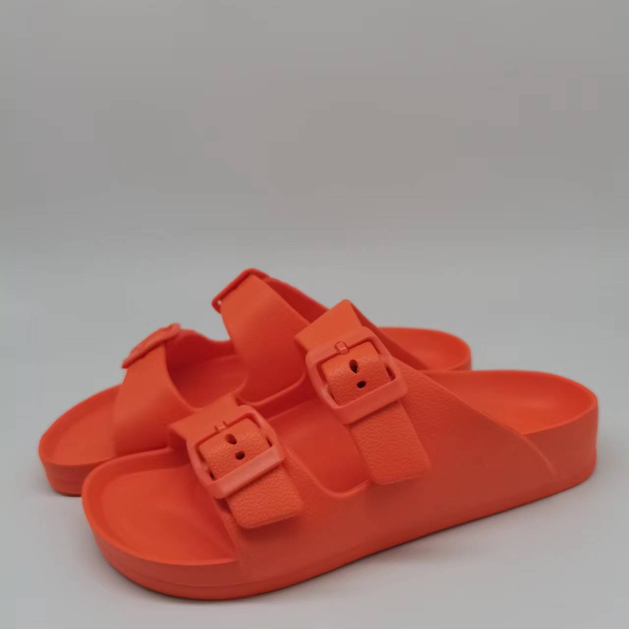Adjustable Slip on Eva Double Buckle Children Sandale Slides Slippers for Women Open Toe Summer Cloud Slippers