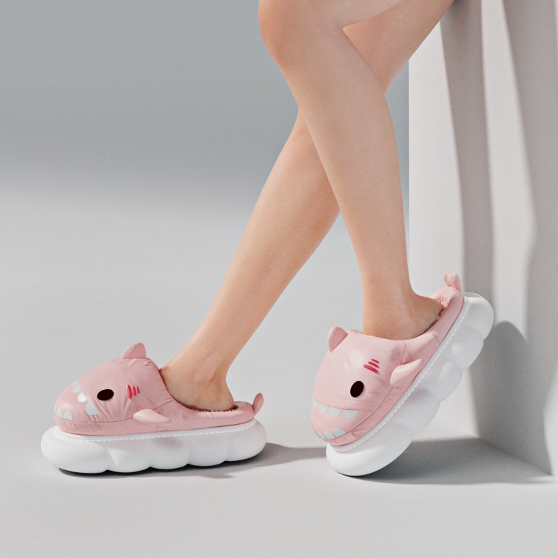 Winter Warm Adult Chinelos Masculinos Pantuflas de Peluches EVA Fluffy Cozy Home Slippers Animal Cute Cloud Shark Slides Slipper