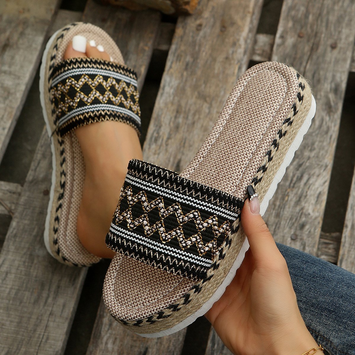 Women's Designer Shoes New Sponge Cake Thick Bottom Slides Slipper Height Increasing Slippers Flip Flops For Women Pump
