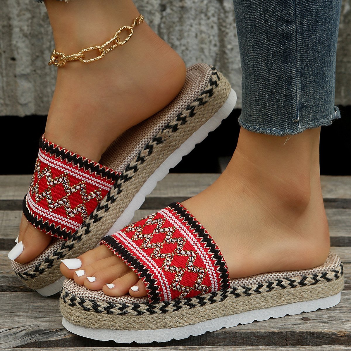 Women's Designer Shoes New Sponge Cake Thick Bottom Slides Slipper Height Increasing Slippers Flip Flops For Women Pump