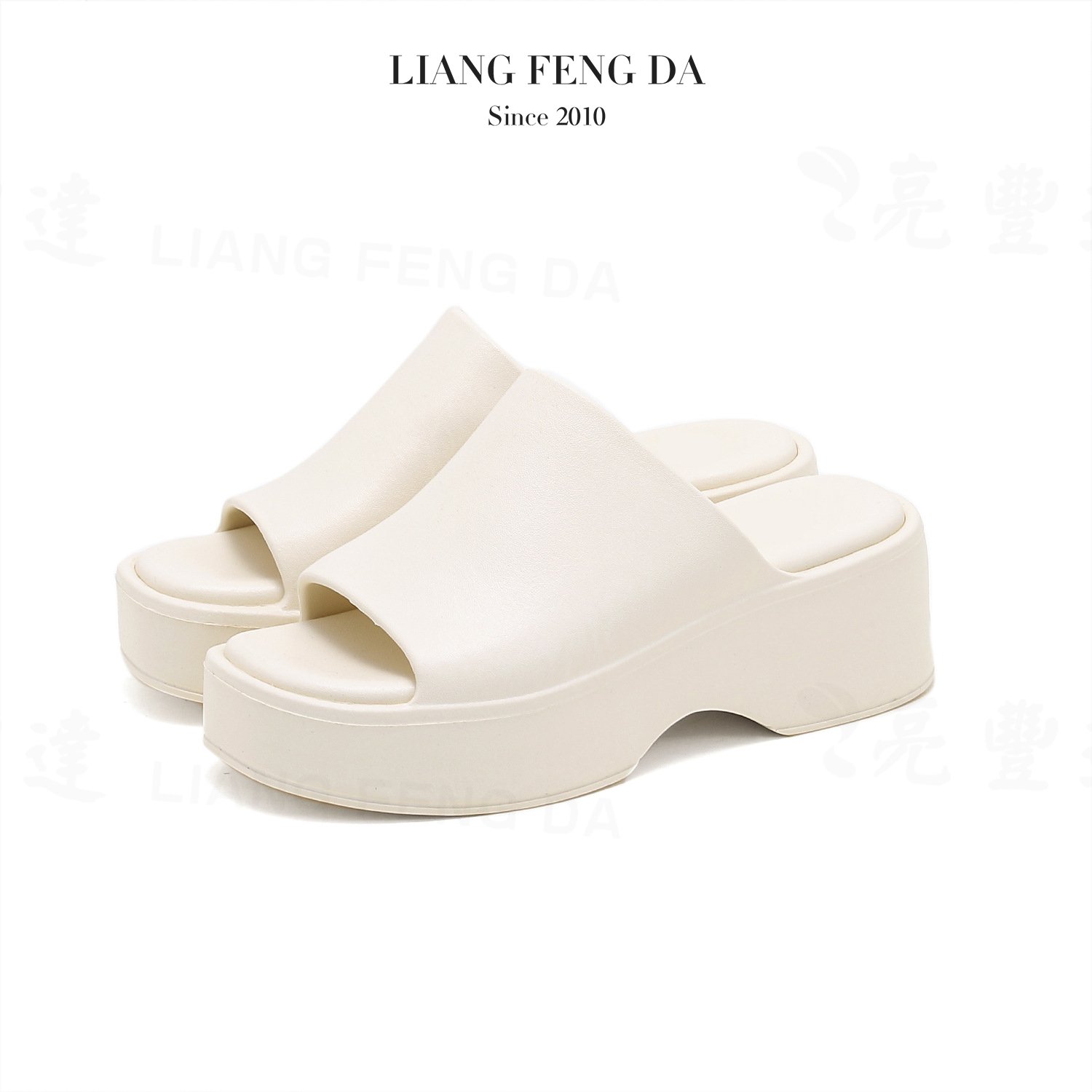 Designer Sandals Customized Bathroom Waterproof Slippers EVA Lightweight Indoor Outdoor Shoes Printed Women Slippers 2 Pairs