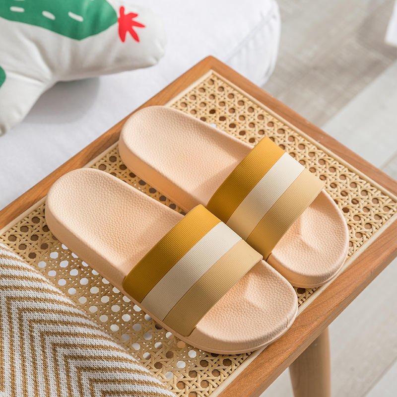 New Summer Trendy Man Beach Flat Shoes Slippers And Sandals Men's And Women Bubble Slides Slippers
