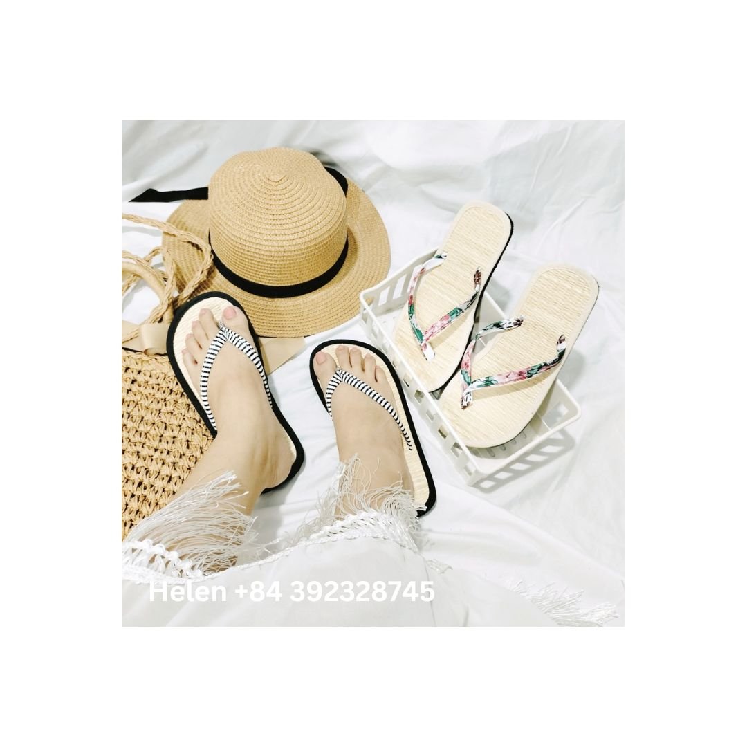 2024 New Style Outdoor Warm Beach Slide Slipper Made of Natural Seagrass with Comfort Scent for Hotel and Home Use