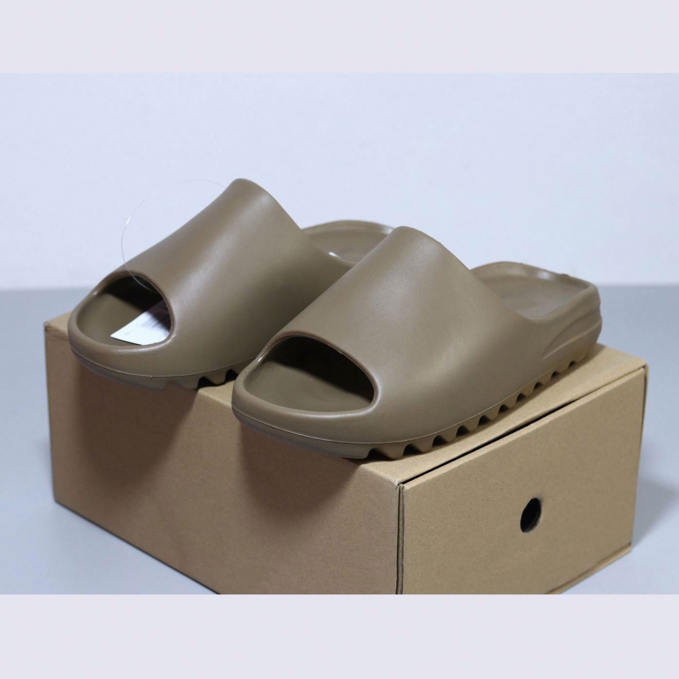 Wholesale High Quality Unisex Designer Men shoe Yee Slipper For Men Drop Shipping Wholesale Home Slipper Original Yeziie Slides
