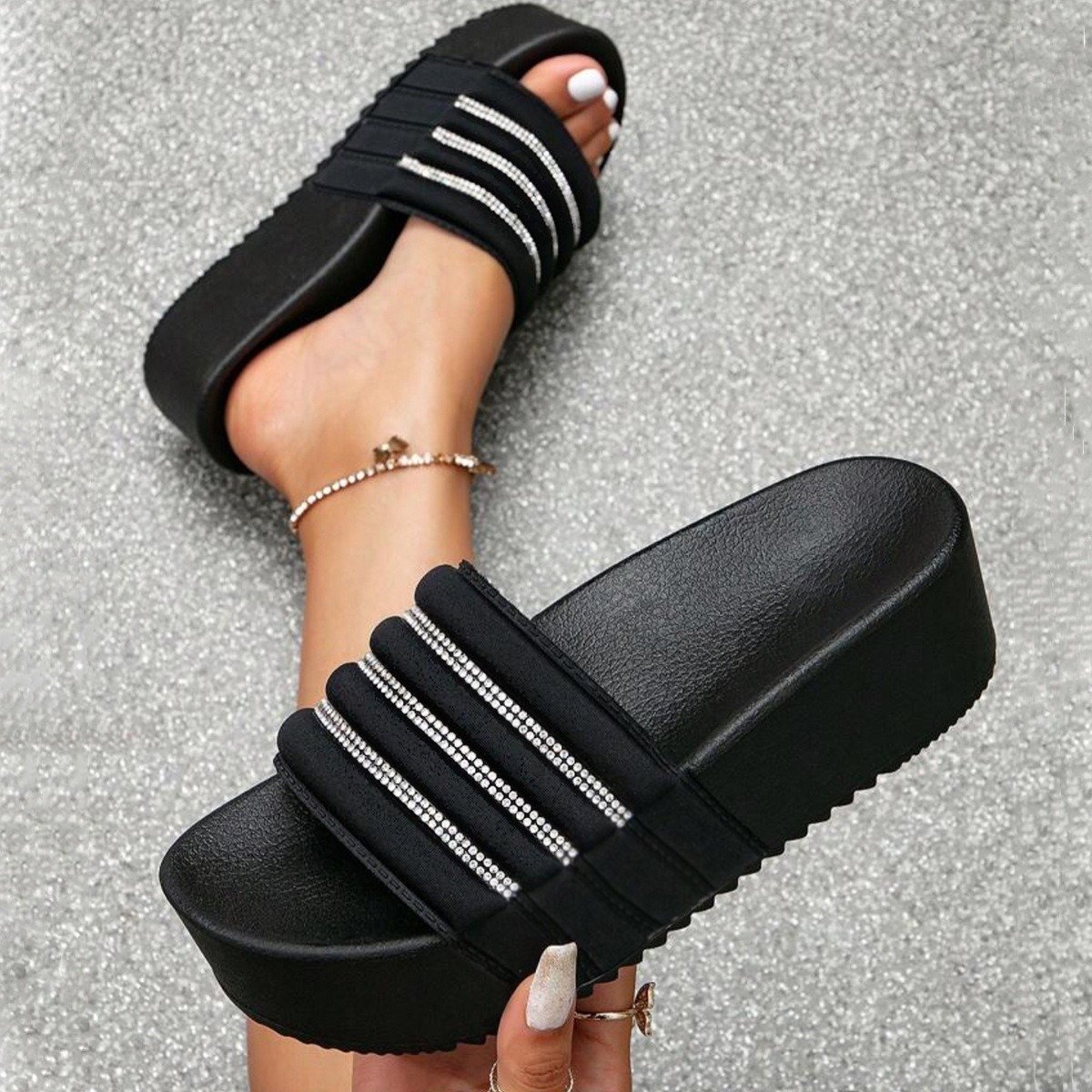 Diamond fashion thick bottom rhinestone sandals slides slippers summer outdoor beach slippers shoes flip flops trendy women