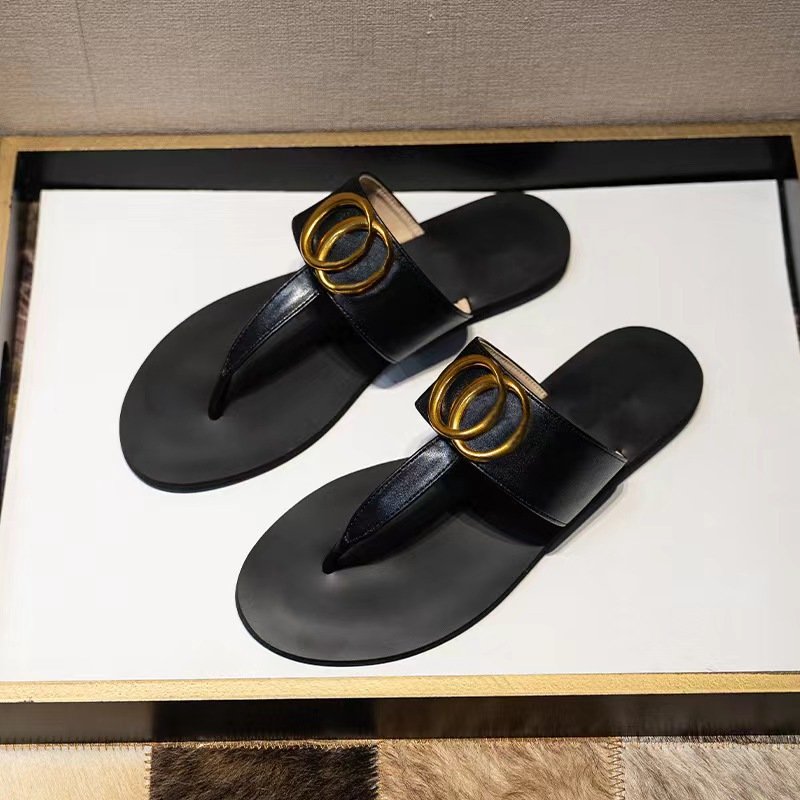 2024 Summer Luxury designer Beach slides Slippers Flat Sandals Platform Flip Flop Sandals For women's and Ladies female shoes