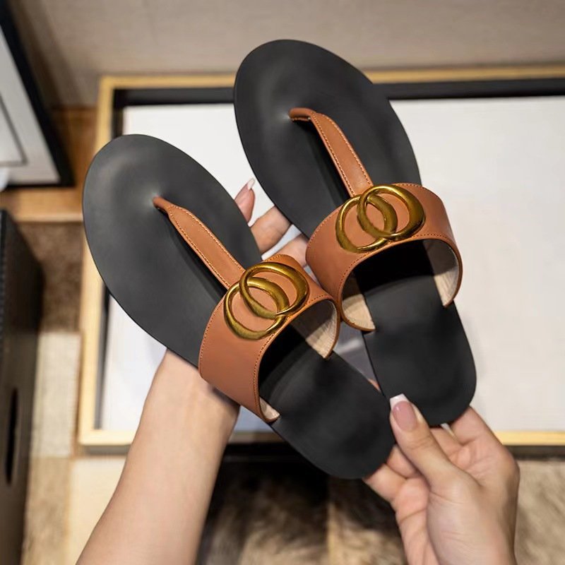 2024 Summer Luxury designer Beach slides Slippers Flat Sandals Platform Flip Flop Sandals For women's and Ladies female shoes