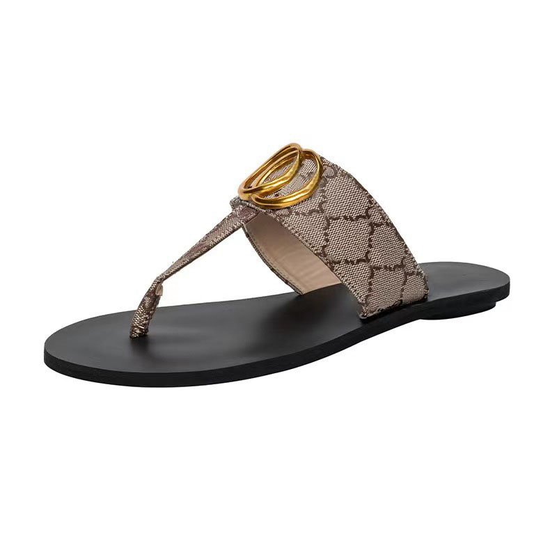 2024 Summer Luxury designer Beach slides Slippers Flat Sandals Platform Flip Flop Sandals For women's and Ladies female shoes