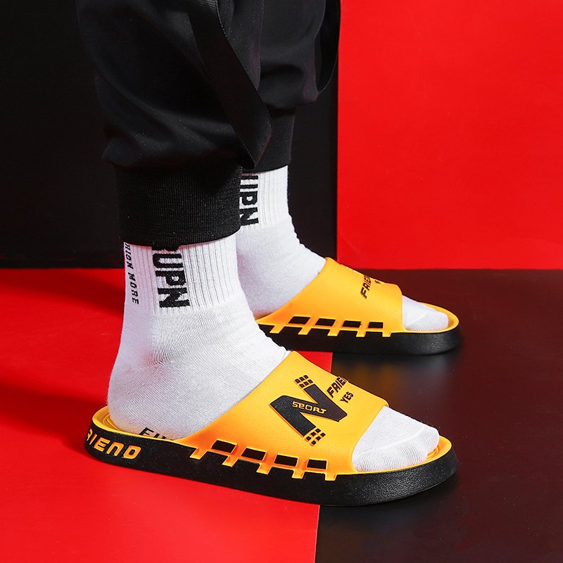 Anti-slip Custom Colors And Logo Slippers Summer outdoor fashion indoor bathroom anti-skid and anti-odor slippers
