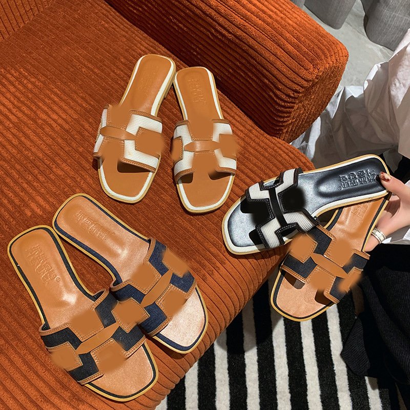 New hot-selling style flat-bottomed large-size women's square-toed rhinestone pearl one-piece sandals slides luxury slippers