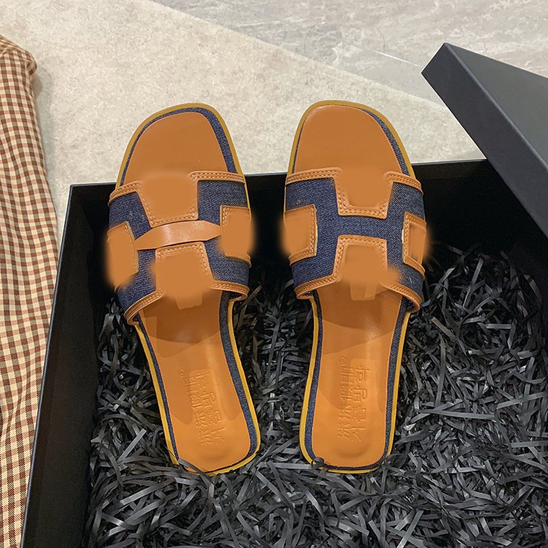 New hot-selling style flat-bottomed large-size women's square-toed rhinestone pearl one-piece sandals slides luxury slippers