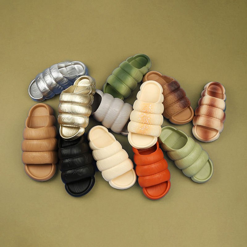 2023 Trendy Wholesale Unisex EVA Foam Outdoor Summer Beach Casual Men Women Ladies Home Bread Slides Slippers For Women Men