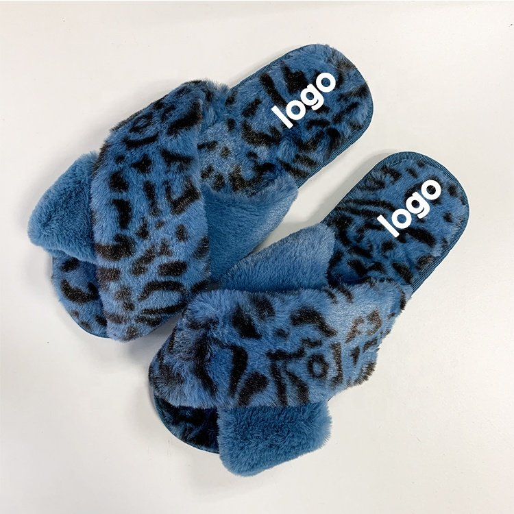 Stock Selling Soft Sole Warm Plush Slides Slippers Women Plus Size Leopard Print Cross Strap Open Toe Slippers