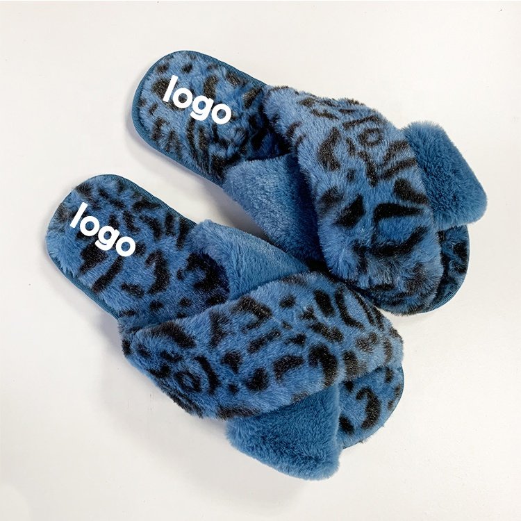 Stock Selling Soft Sole Warm Plush Slides Slippers Women Plus Size Leopard Print Cross Strap Open Toe Slippers