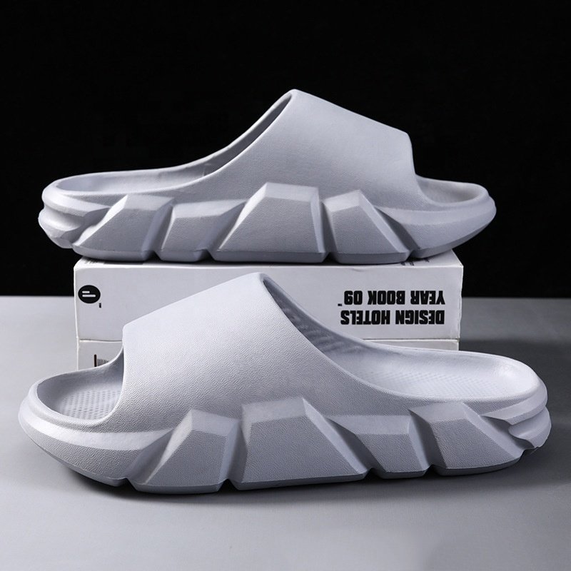 Custom Slides Thick Platform Summer Indoor Beach Slides House Slippers Custom Logo Soft Eva Slides Custom Slippers for Men