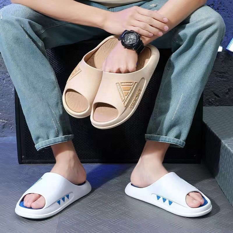 2024 Luxury Men's Sports Sandals Custom Logo Comfortable Light Outdoor Slippers with Closed Toe for Summer and autumn Seasons