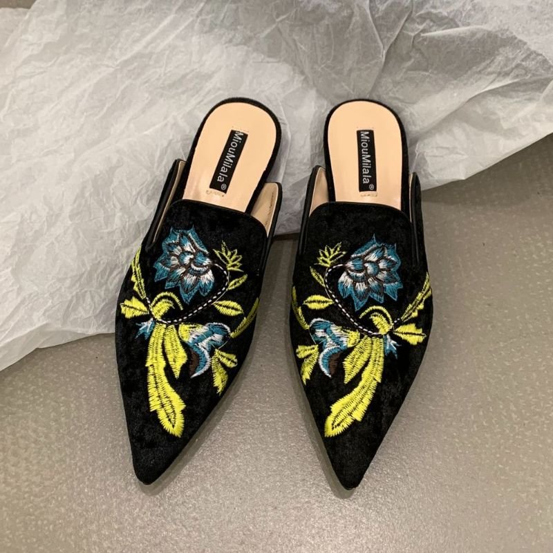 2024 New Ladies Slippers Outdoor Flat Loafer Pointed Toe Mules Slides Footwear