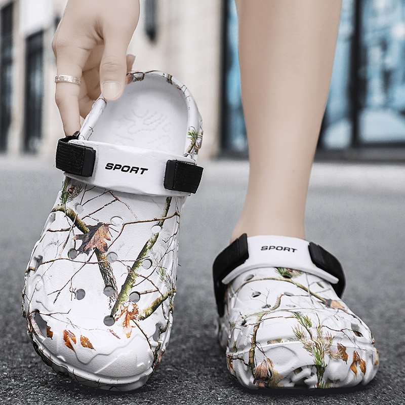 Wholesale Customize house slides slippers men sporty shoes fashion flat slipper EVA male beach summer clogs