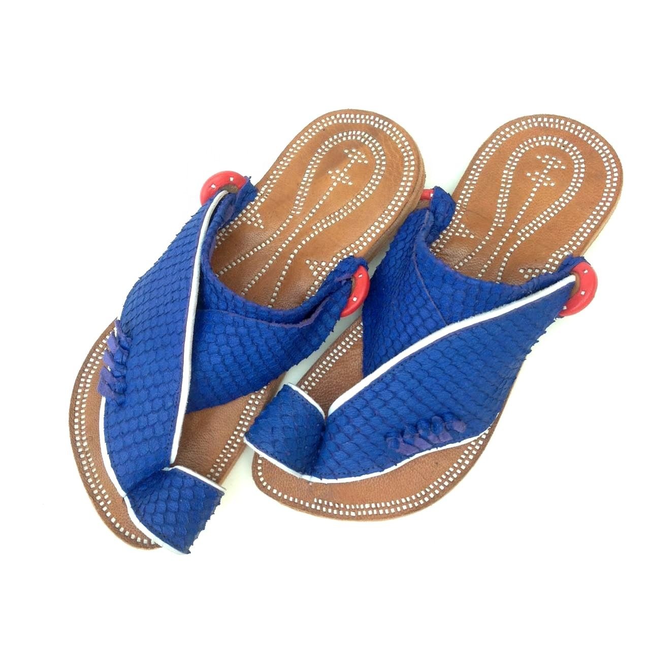 Handmade Traditional Saudi Sandals Genuine Leather Flip Flops for Men Women Casual Flat Slide Design Light Insole Outdoor Style