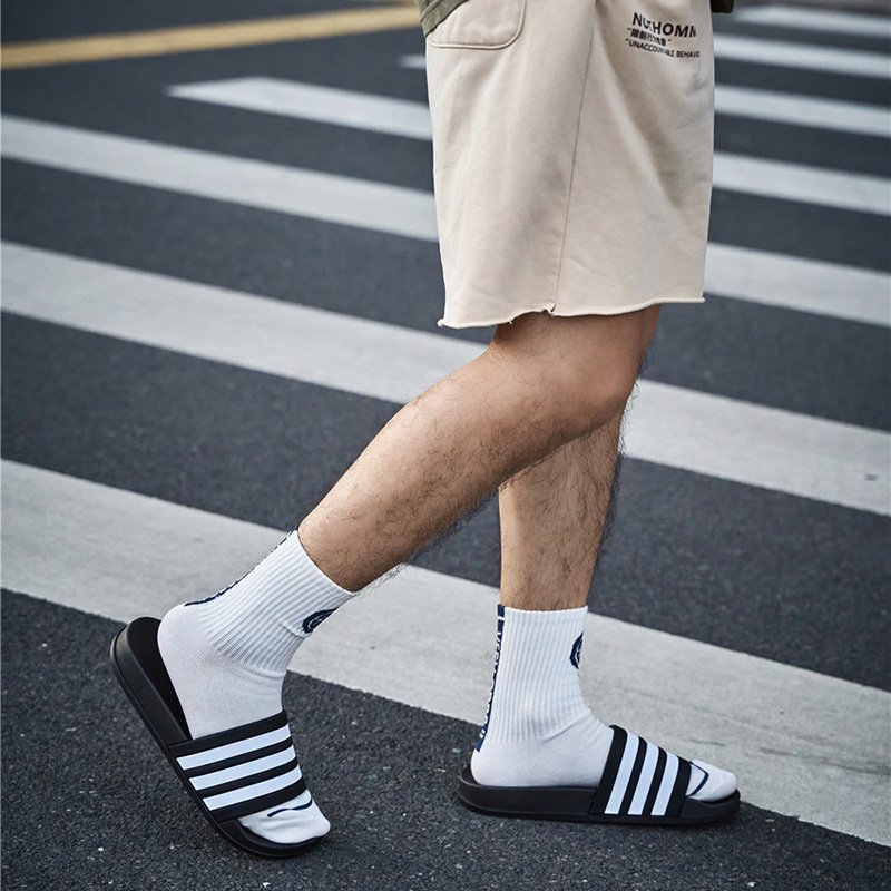 Hot Sale Functional Men's Shoes Durable Outdoor Slides Slippers Men Comfortable Multiple Colors Slides Slippers For Men