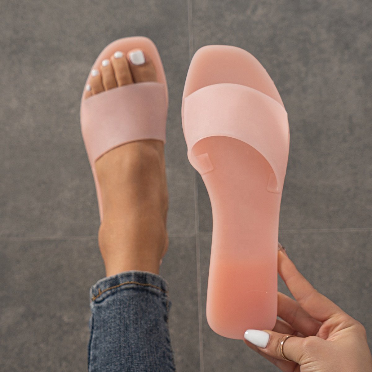 Jelly Slipper Manufacturer OEM ODM Crystal Jelly Shoes Slides Ladies Slippers Women Jelly Slide Slippers For Women
