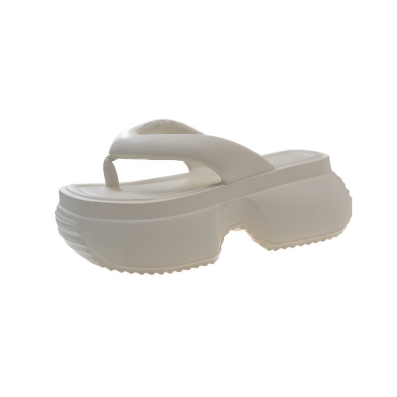Thick-soled increase new women's summer slippers beach shoes clamp foot to wear non-slip flip-flops beach slippers