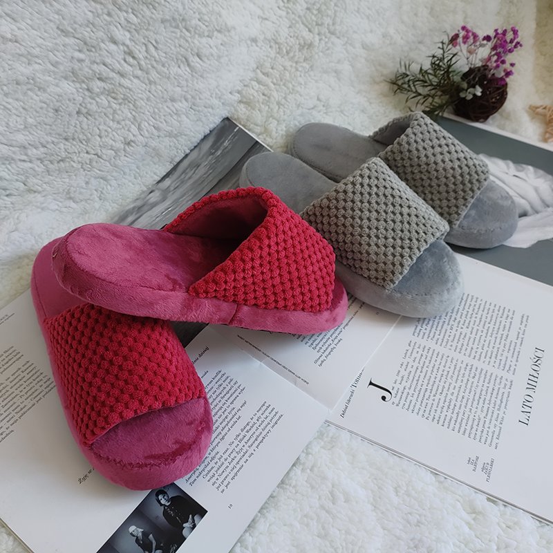 Cheap Wholesale Women Open Toe Breathable Slippers Flat Casual Indoor House Slides Slippers For Bedroom