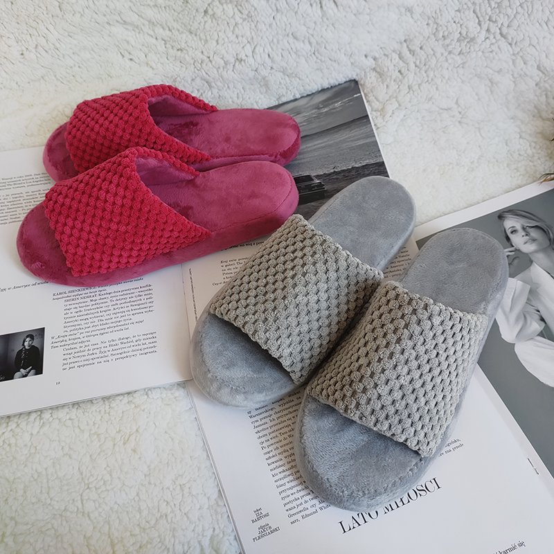 Cheap Wholesale Women Open Toe Breathable Slippers Flat Casual Indoor House Slides Slippers For Bedroom