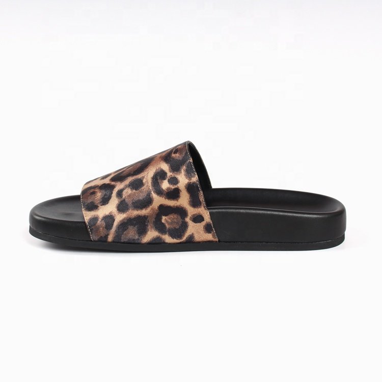 OEM Custom Logo Indoor Slippers for Women High Quality Original House footwear with EVA Outsole Winter Position Insole Slides