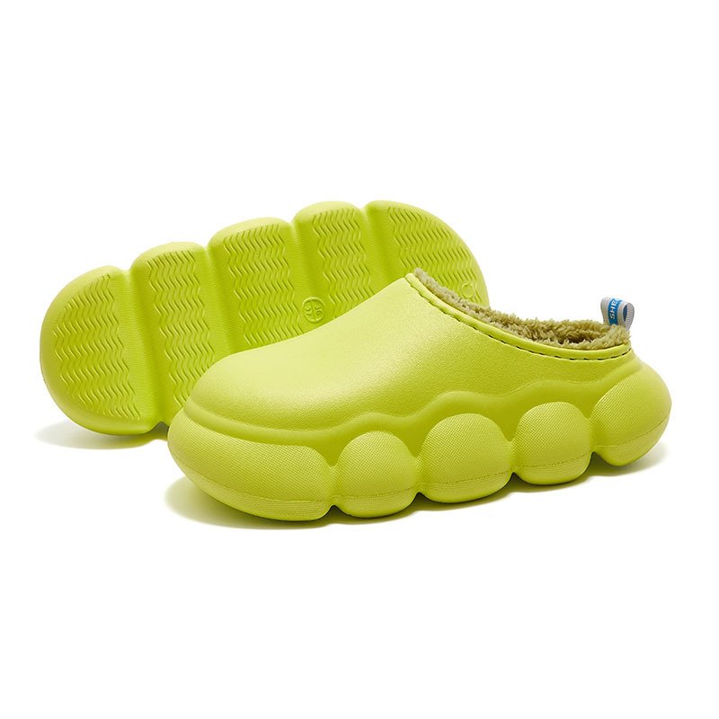 2023 Winter Slippers Warm Bear Slides Slippers for Men Women Waterproof Kitchen Plush Cotton Furry Sandals EVA Garden Shoes