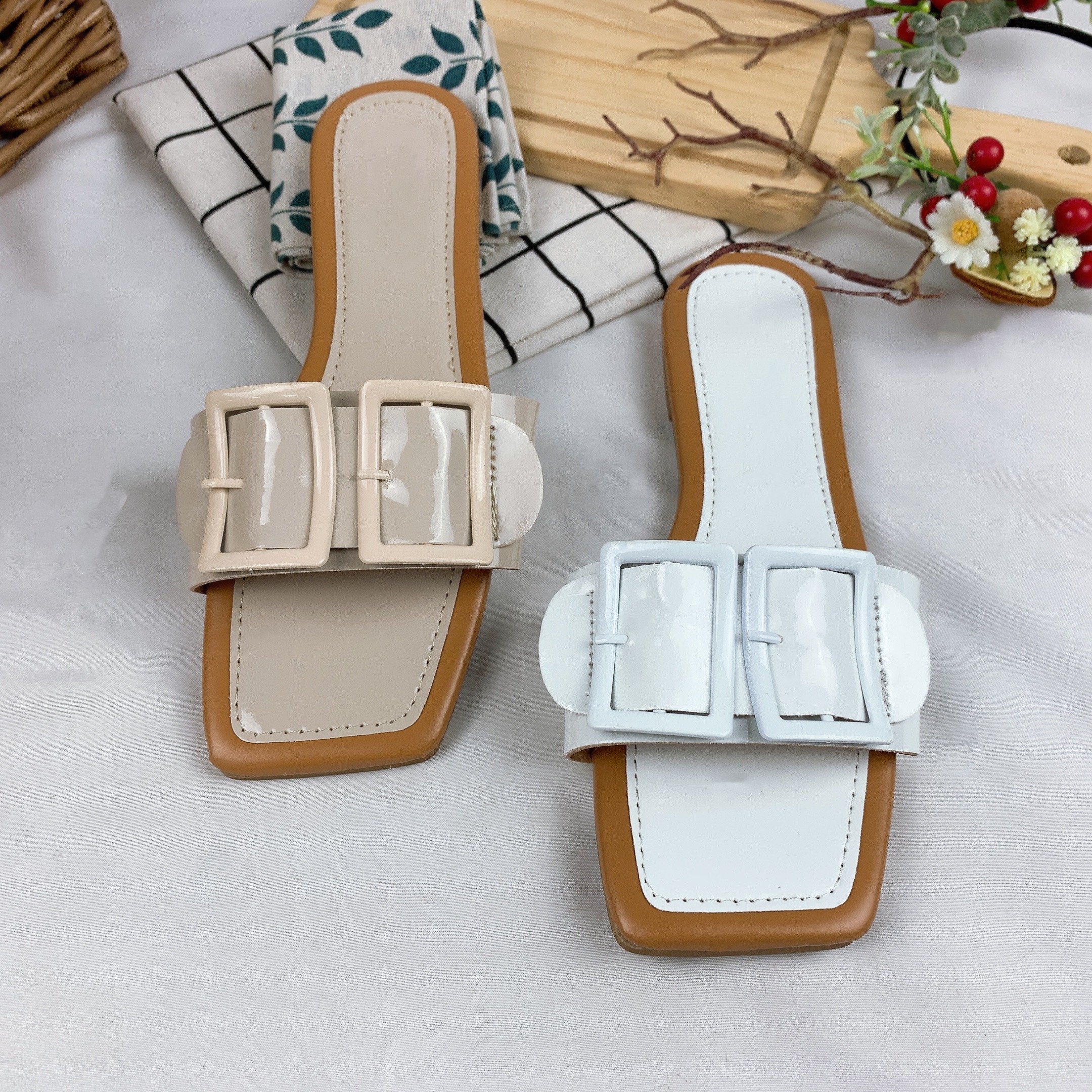 Elegant Female Casual Pu Leather Slipper Slides Shoes Girl Square Toe Summer Square Buckle Flat Sandal For Women And Ladies