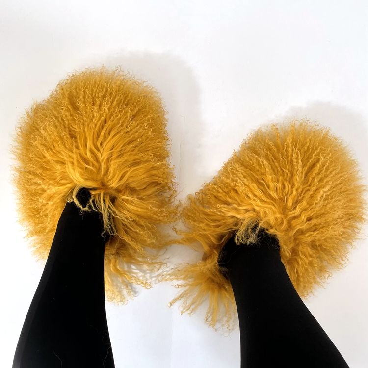 2024 New Designer long hair sheep fur slides Mongolian fur slippers with customized color