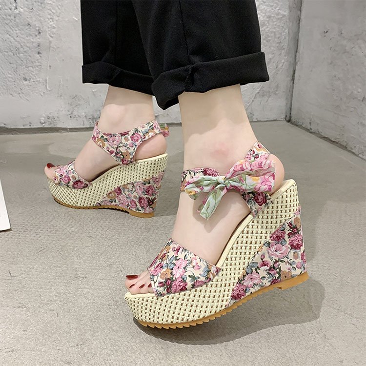 New fashion sandals for women and ladies flower design women slides slippers woman sandals new designrs