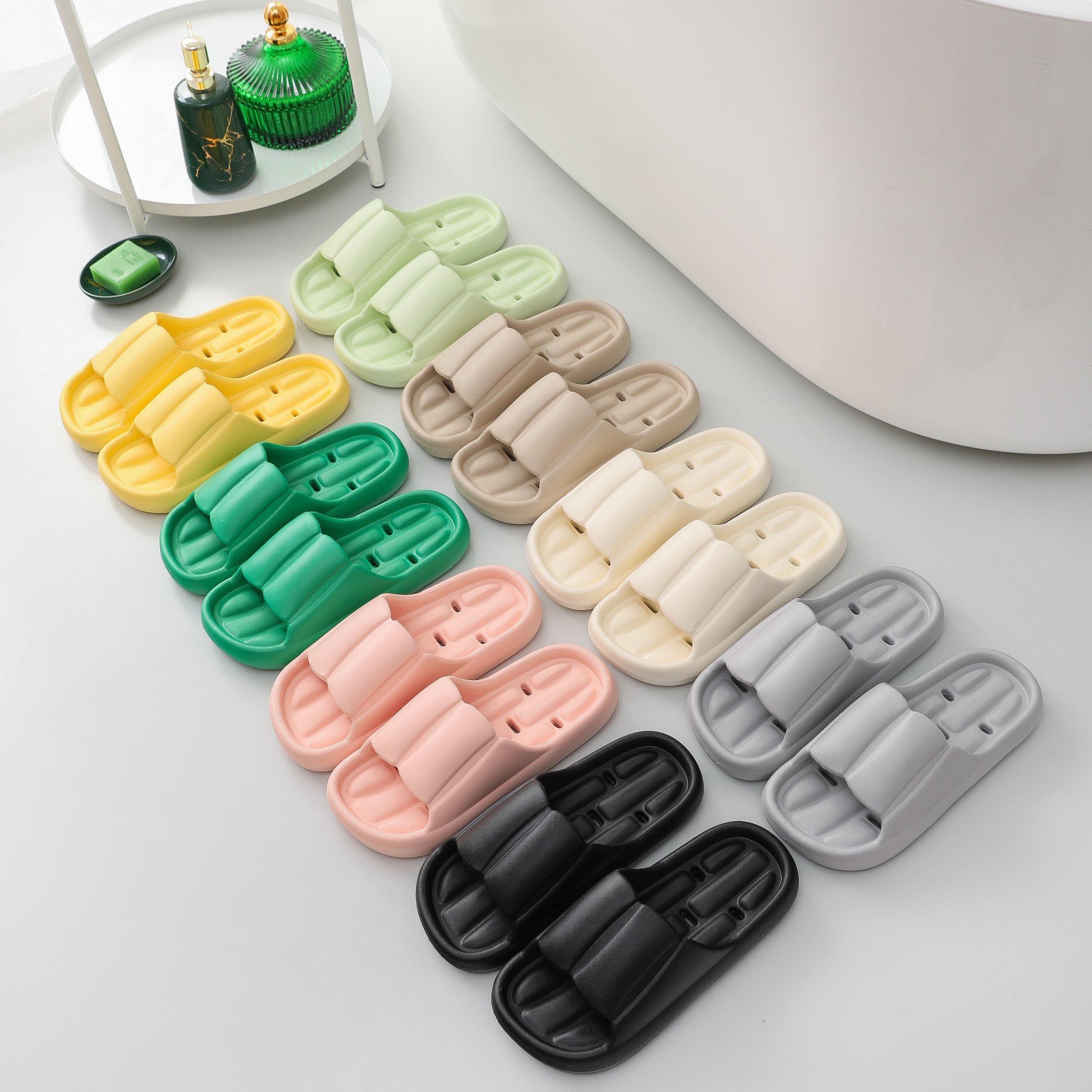 Bath slippers wholesale all EVA material unisex with 8 colors House Slides Pure Color Indoor cloud slipper