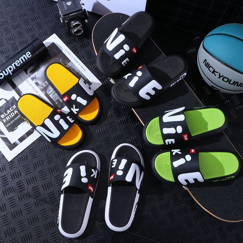 New slippers for men summer fashion outdoor beach slides slipper non-slip Soft sole slipper wholesales