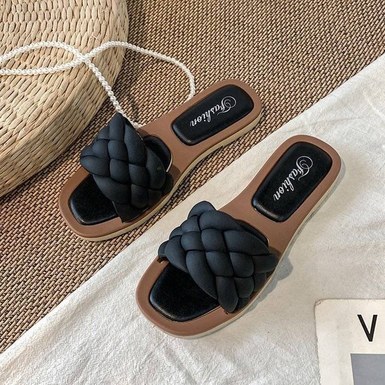 Fashion Ladies Flat Slippers Summer Beach Shoes Leather Slip-On Plain Sandals Outdoor Women Slides Slippers