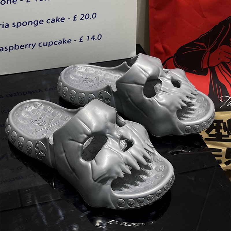 2023 Y2K Shoes New In Fashion Skull Design 3D Slippers Men Outdoor Soft Funny Platform Sandals Beach Bedroom Slide Slipper