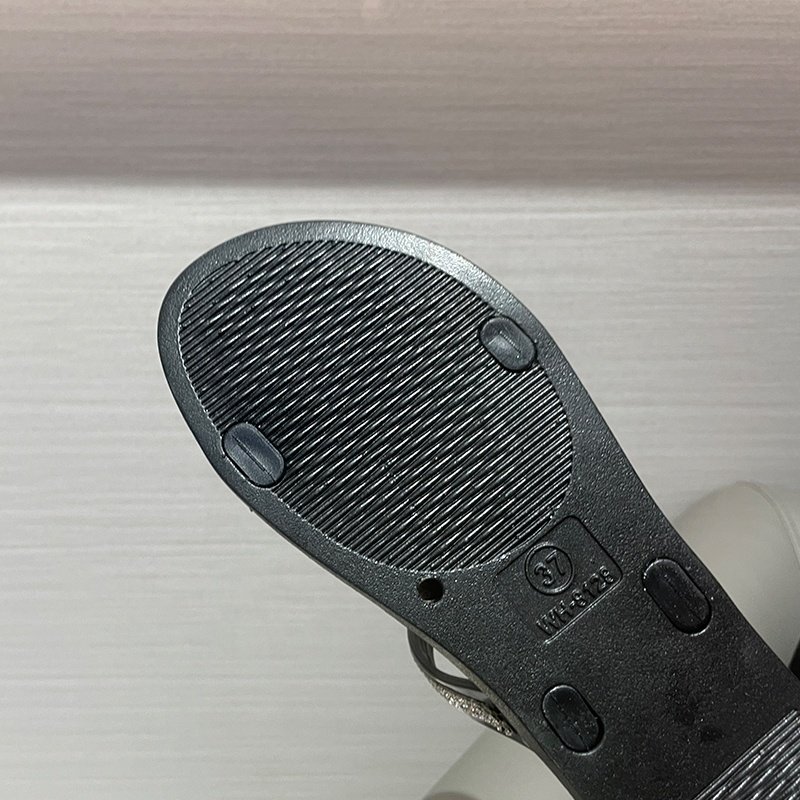 Customize Outdoor bling Decoration Flat Women Sandals outdoor Slides Slippers For Ladies Women Flat Sandals