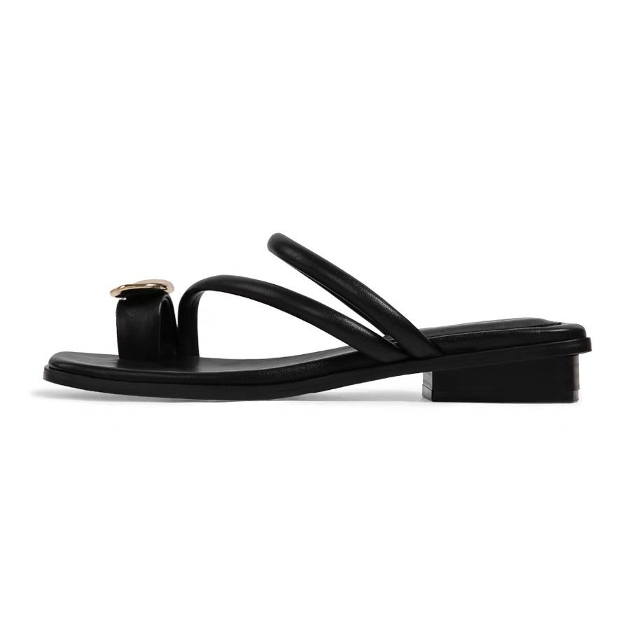 Designer Slippers Women Wear 2024 Summer New Internet Celebration Fashionable Thick Heel Flat Sandals Slide Belt Thong Sandals