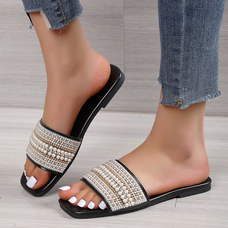 Hot Selling Pearl Rhinestone Flat Sandals Slides Slippers Open Toe Ladies Sandals Beach Luxury Sandals For Women And Ladies