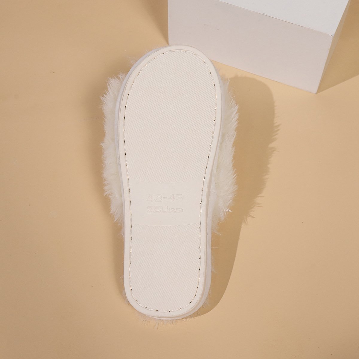 Warm Winter Fur Slides Footwear Plush Flat Indoor Slippers for Women Winter Womens Ladies Home Slippers
