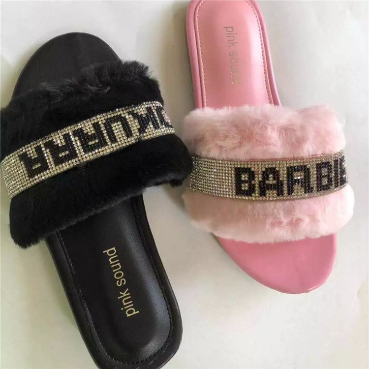 2025 New Arrival Ladies Pink Flat Furry Slippers Pink Glitter Slides for Women Fashion Sandals