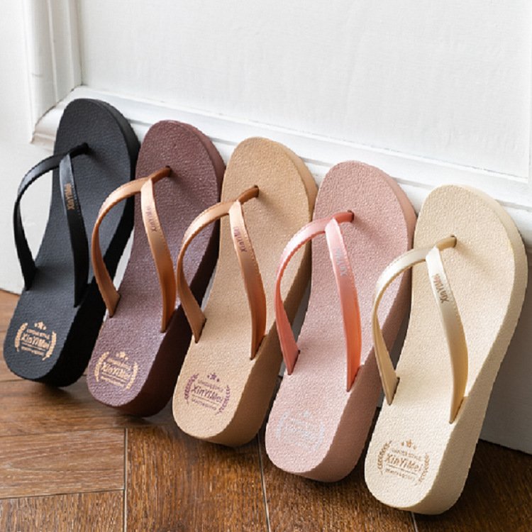 Latest Designs Jelly Sandals Transparent Girls Outdoor Slides Ladies Slippers Rhinestone Footwear For Women Flip Flops