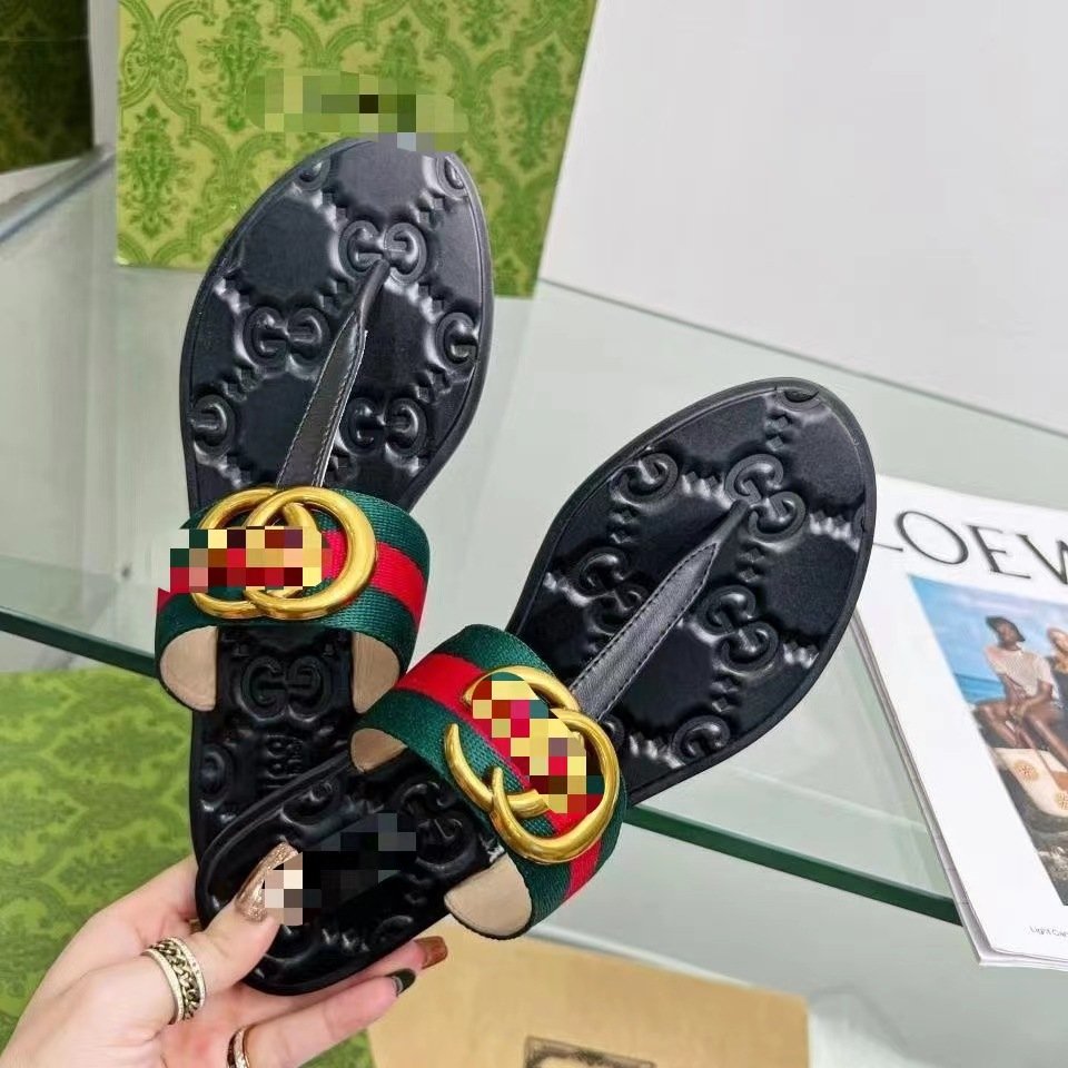 High Quality Luxury Summer Designer Slide Sandals for Ladies Anti-Slippery Lightweight Slippers for Women for Autumn Outdoors