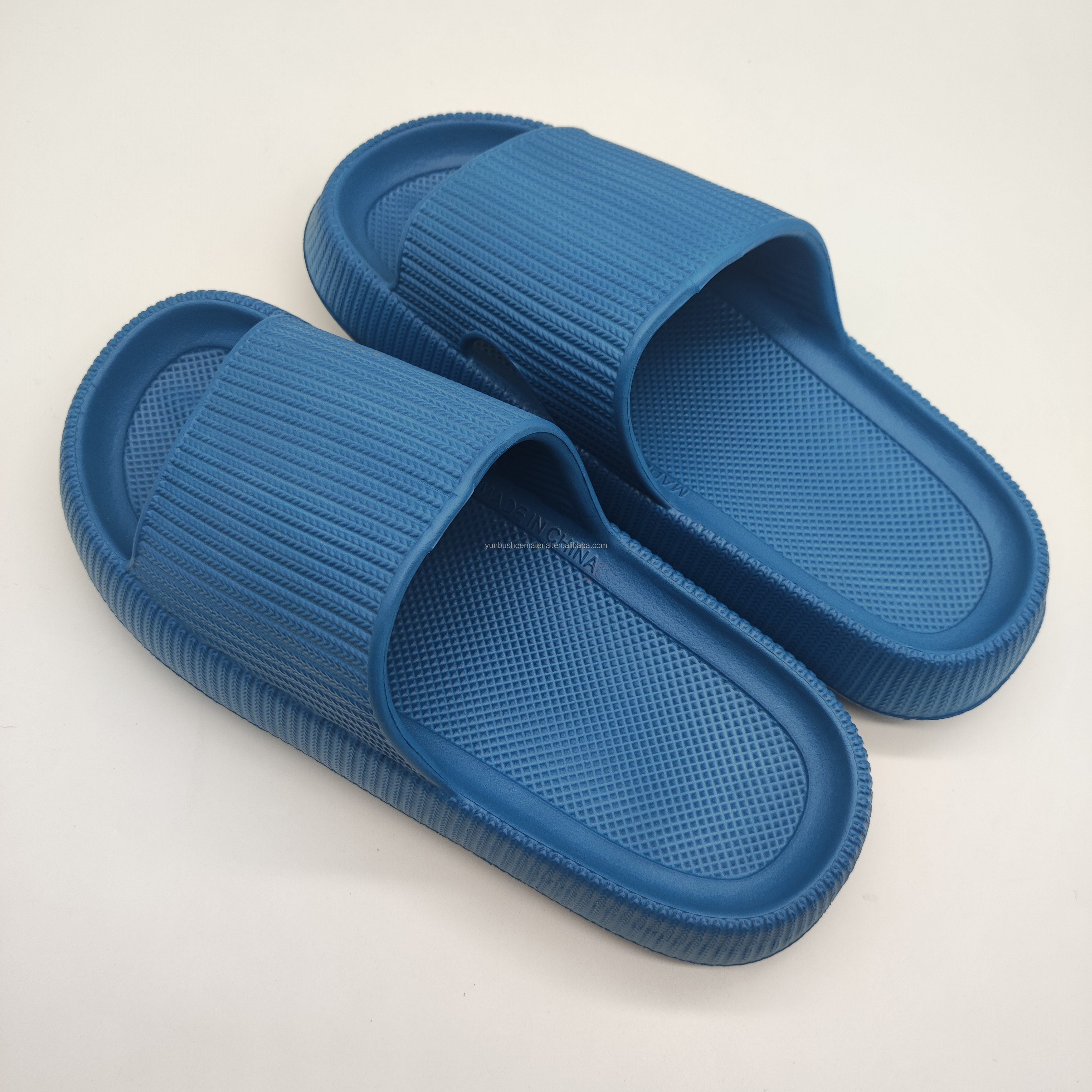 High Quality Best Selling EVA Slides Slippers Light Weight Breathable New Design Water Sliding Pillow Spring Beach Wholesale OEM