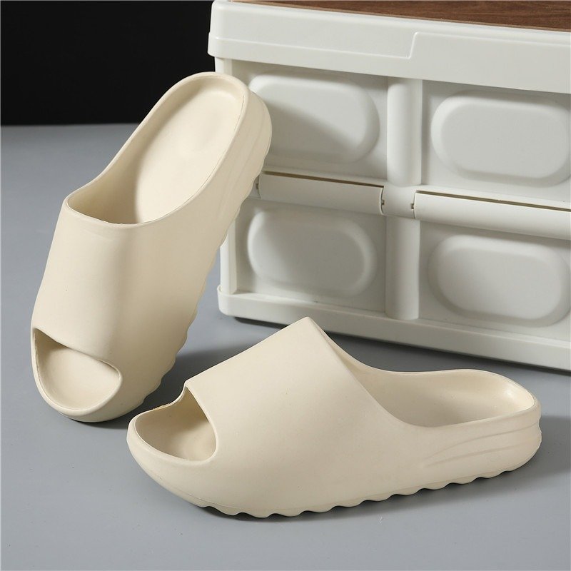 Low MOQ Customization Open Toe EVA Foam outer wear Home light weight Korean thick Unisex Slides Slippers hotel quick-drying