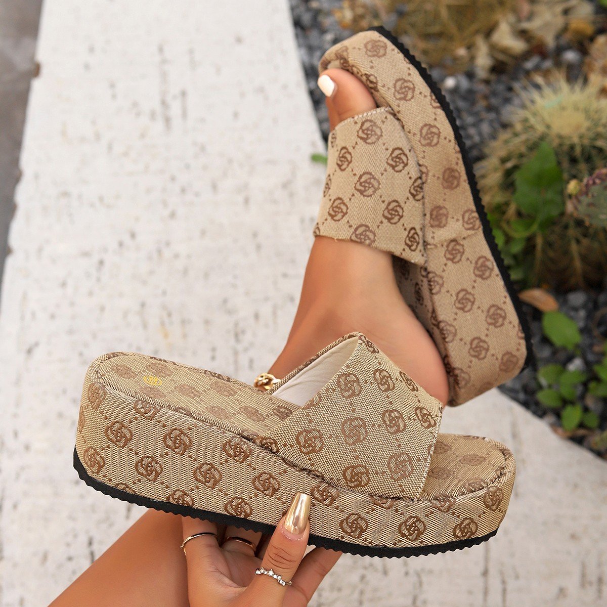 Fashionable High Quality ladies high heels shoes slippers sandals platform sandals wedges